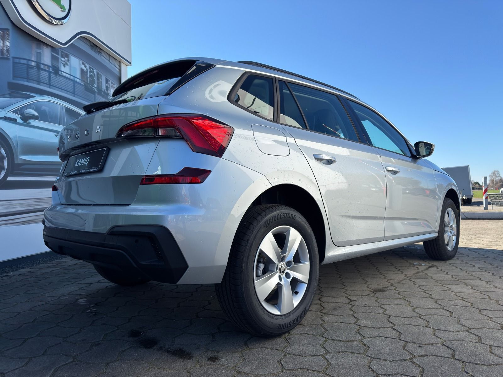 Fahrzeugabbildung SKODA Kamiq 1.0 TSI DSG*LED*PDC*SHZ*SmartLink