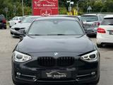 BMW 118 d 1er Lim. Sport Line/Automatik/NAVI/PDC - BMW 118: 1er 118d