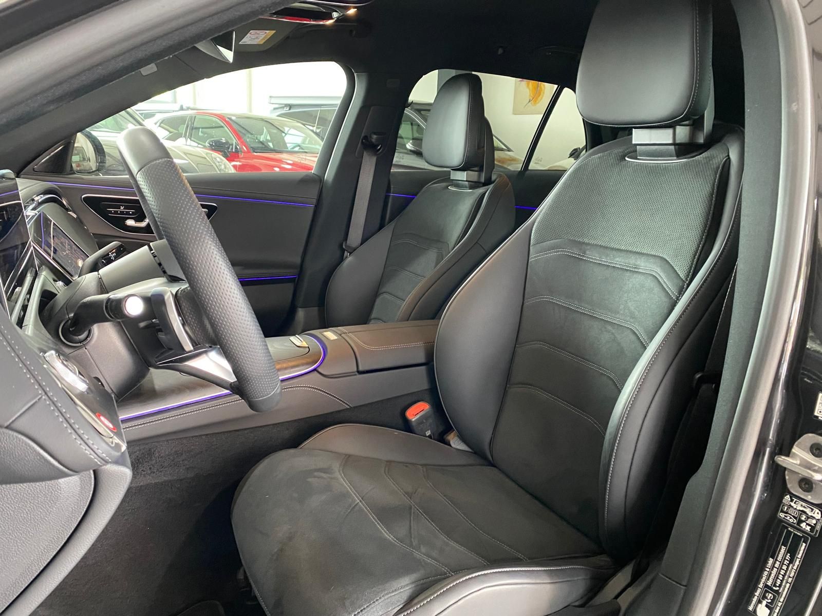 Fahrzeugabbildung Mercedes-Benz E 200 T 4M AMG Advanced+/Airmatic/AHK/360/DIS/