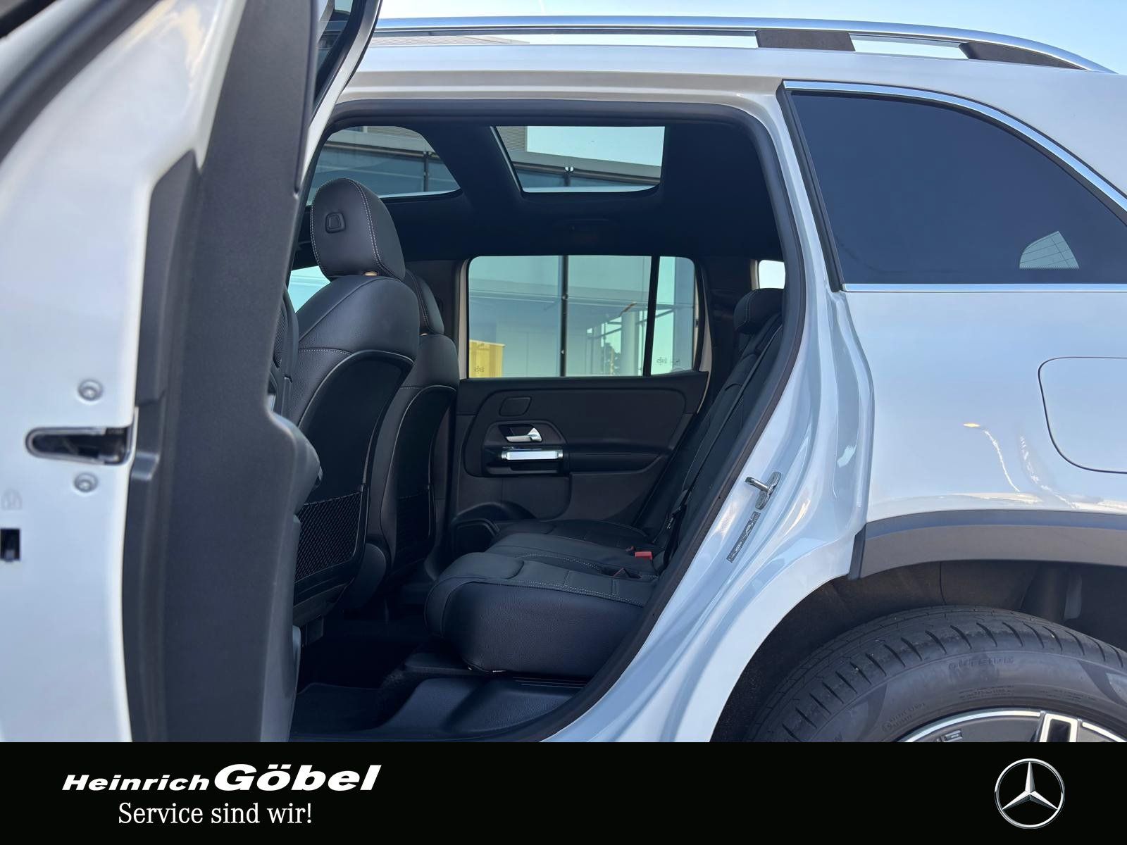 Fahrzeugabbildung Mercedes-Benz GLB 200 d AMG PANO LEDER WP KAM VZA AUG-REA ASA