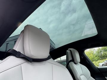 2020 Porsche TAYCAN 缩略图 15
