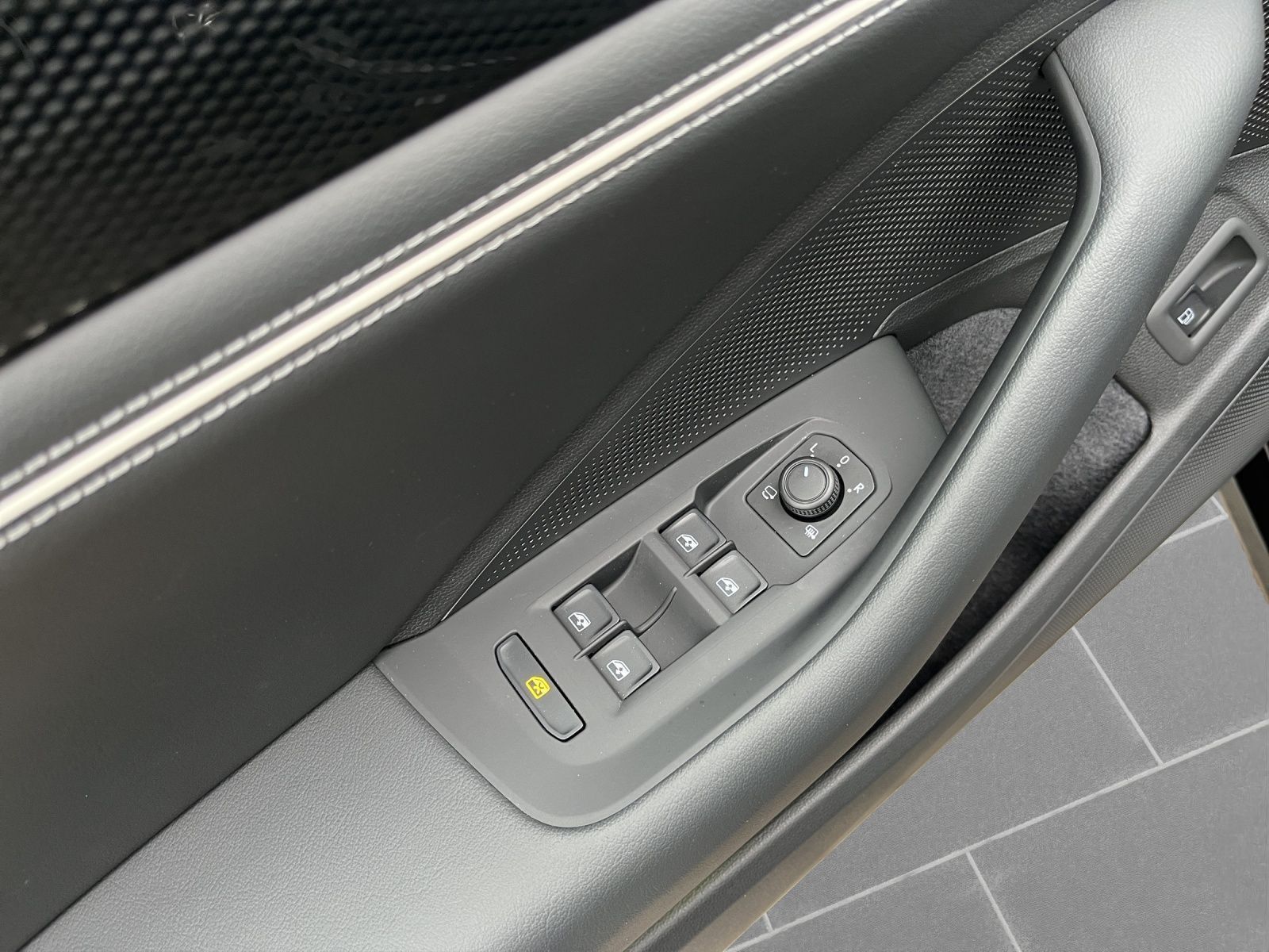 Volkswagen Passat Variant - Bild 17