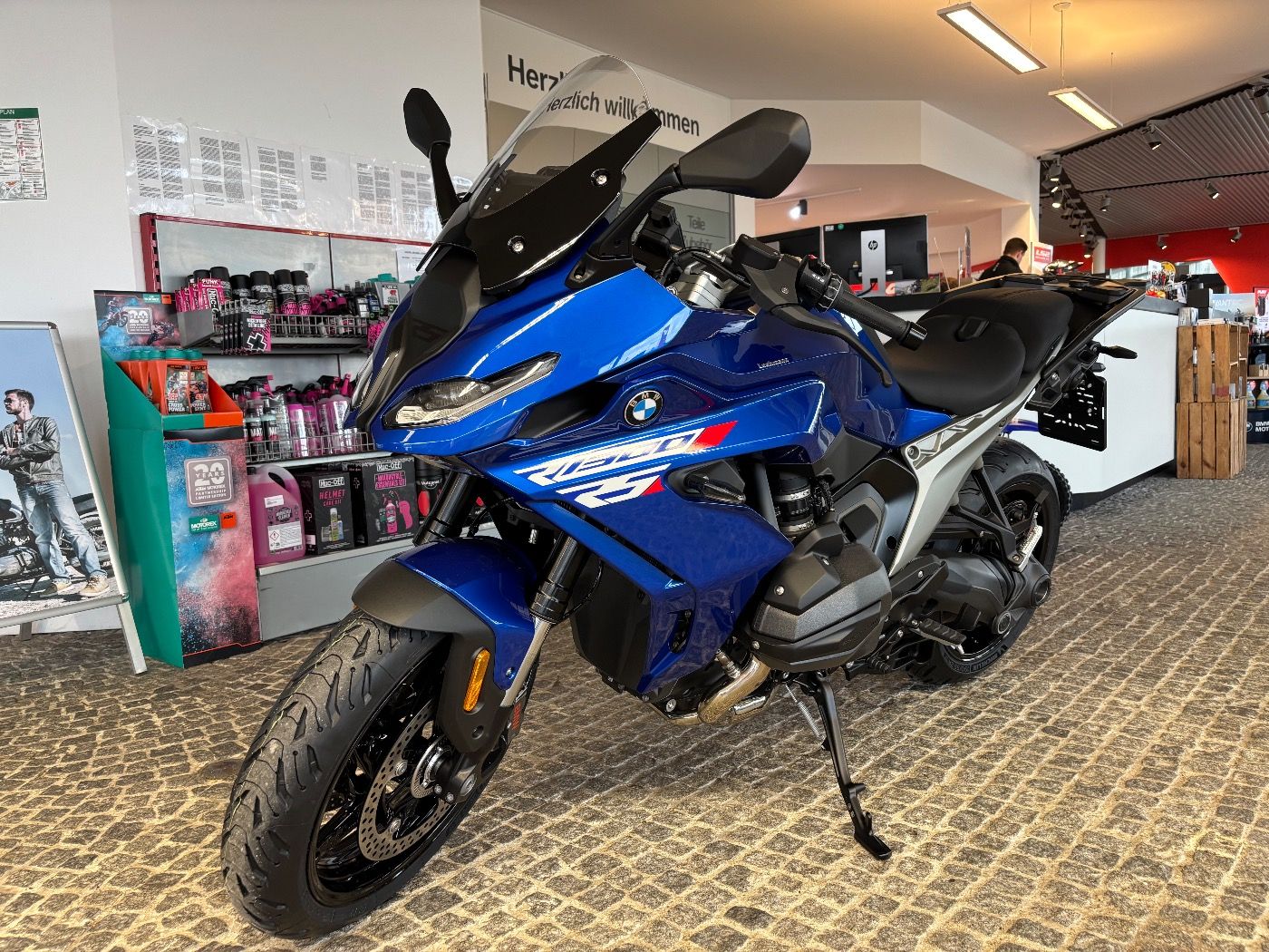 Fahrzeugabbildung BMW R 1300 RS 4 Pakete