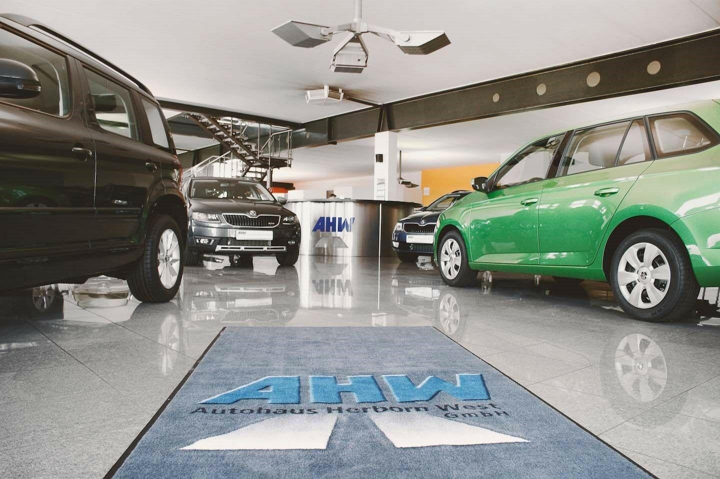showroom-image-main