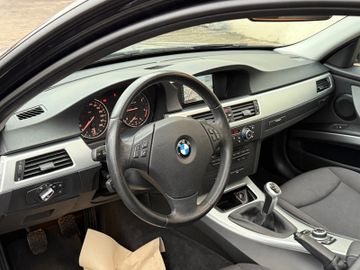 BMW 318 - 12
