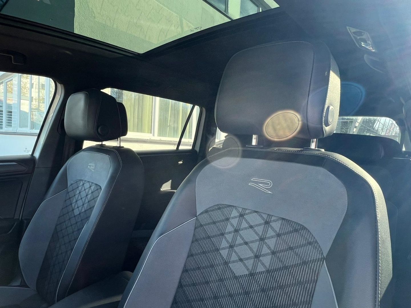 Tiguan Allspace 2.0TSI4M R-Line IQ*Kamera7Sitze!
