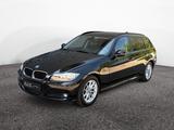 BMW 320i Touring Navi,Xenon,Leder, BT,PDC,Pano - BMW 320 aus 2009: 320i