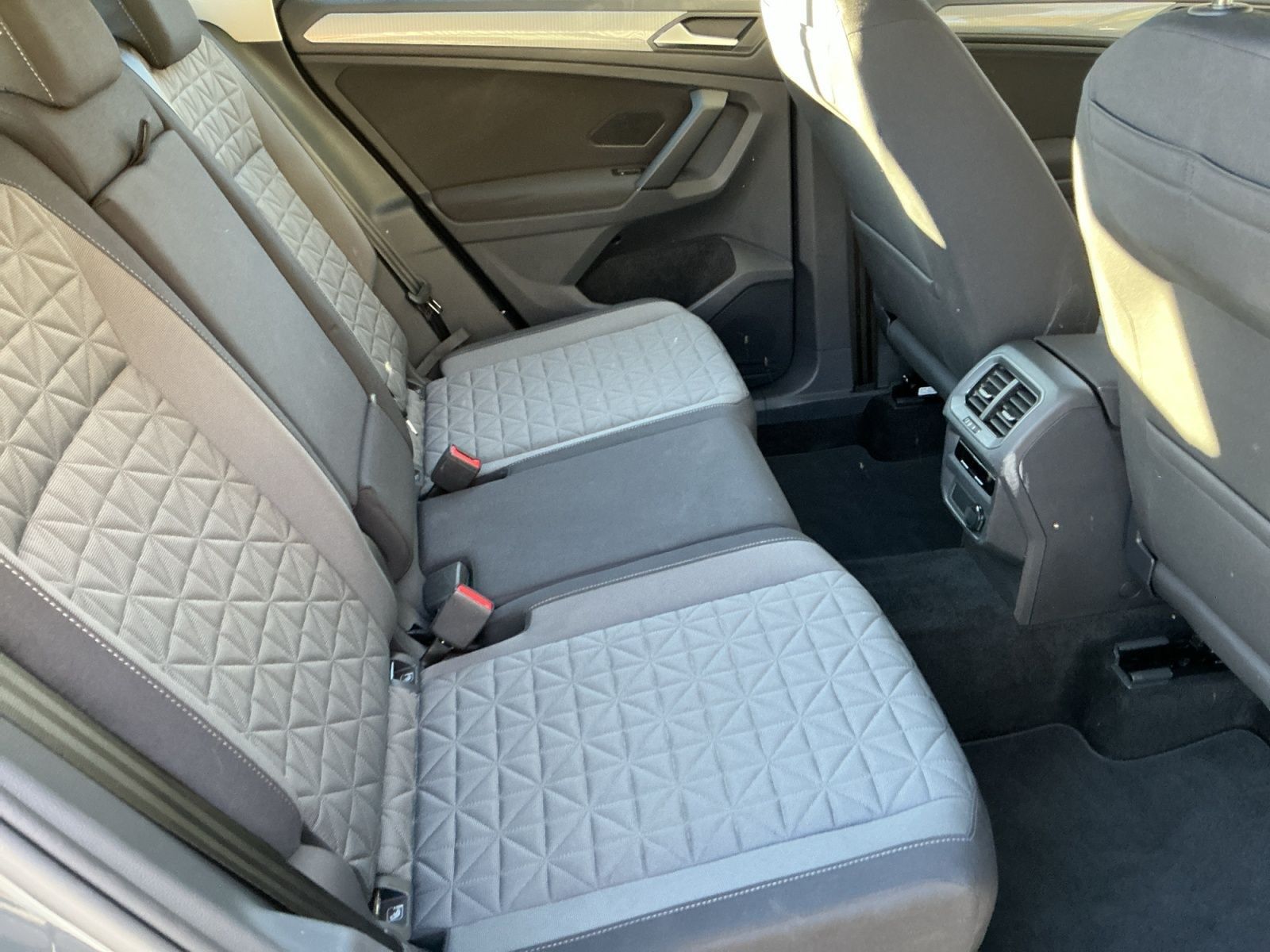 Volkswagen Tiguan - Bild 16