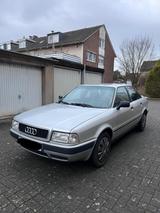 Audi 80 B4 ehrliches Familienauto - silberne Audi 80