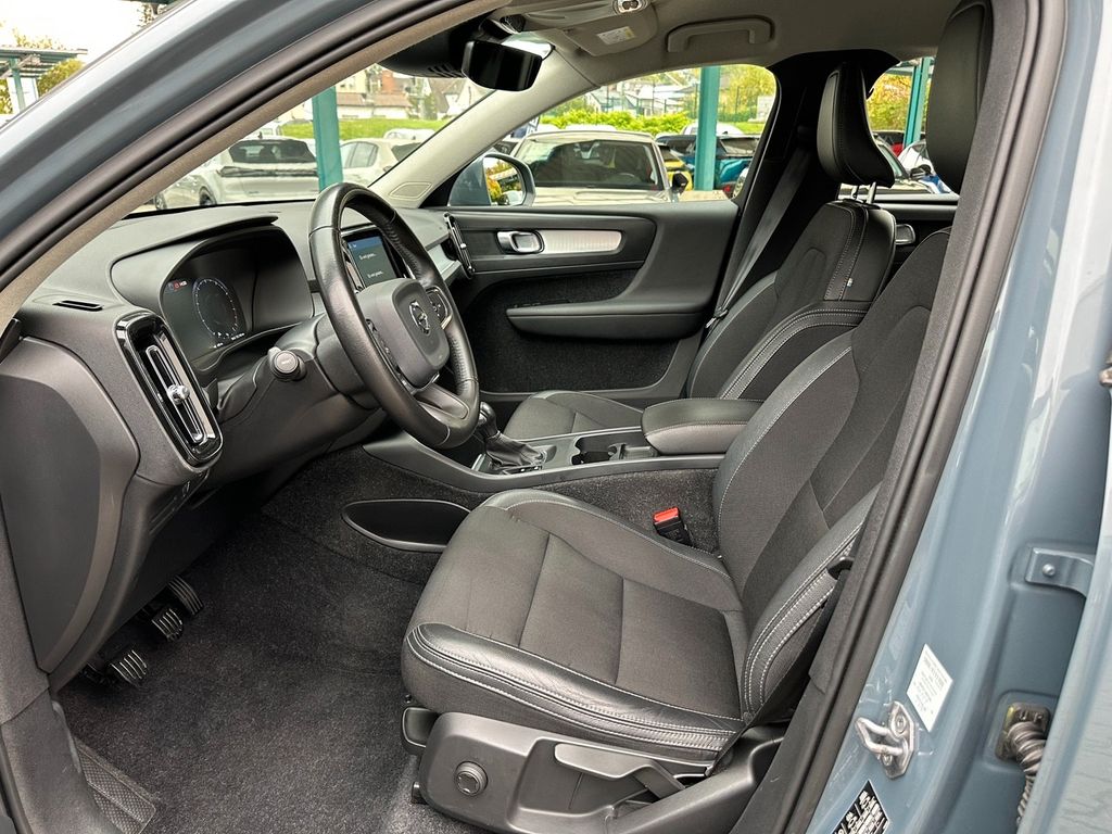Volvo XC40 T3 Momentum Pro *AHK*Kamera*Sitzh.*Navi*