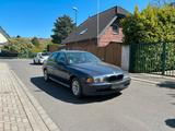 Mercedes-Benz BMW E39 525I - Mercedes-Benz E 500 in Köln