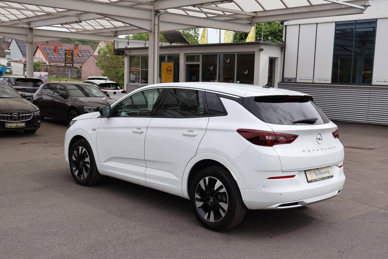 Opel Grandland 1.5 Diesel AT8 Elegance+ACC+Navi+