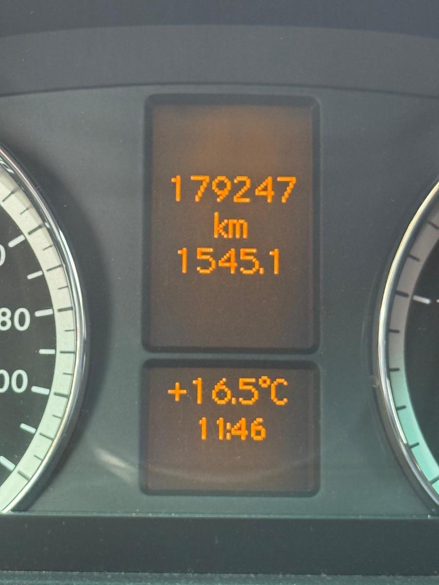Mercedes-Benz Viano 2.2 CDI 4MATIC Compact Trend Edition | 163 ch | BVA | 6 places | Chauffage auxiliaire | Attelage | Sièges chauffants | Régulateur de vitesse