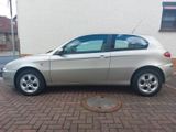 Alfa Romeo 147 1.6 16V T.Spark ECO SHAPE - Alfa Romeo 147 aus 2004