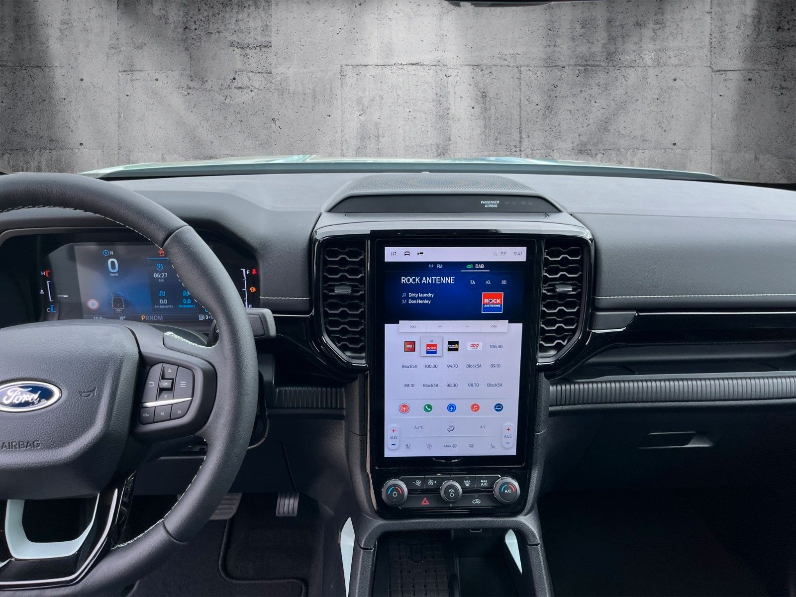 Fahrzeugabbildung Ford Ranger PHEV Stormtrak  DoKa