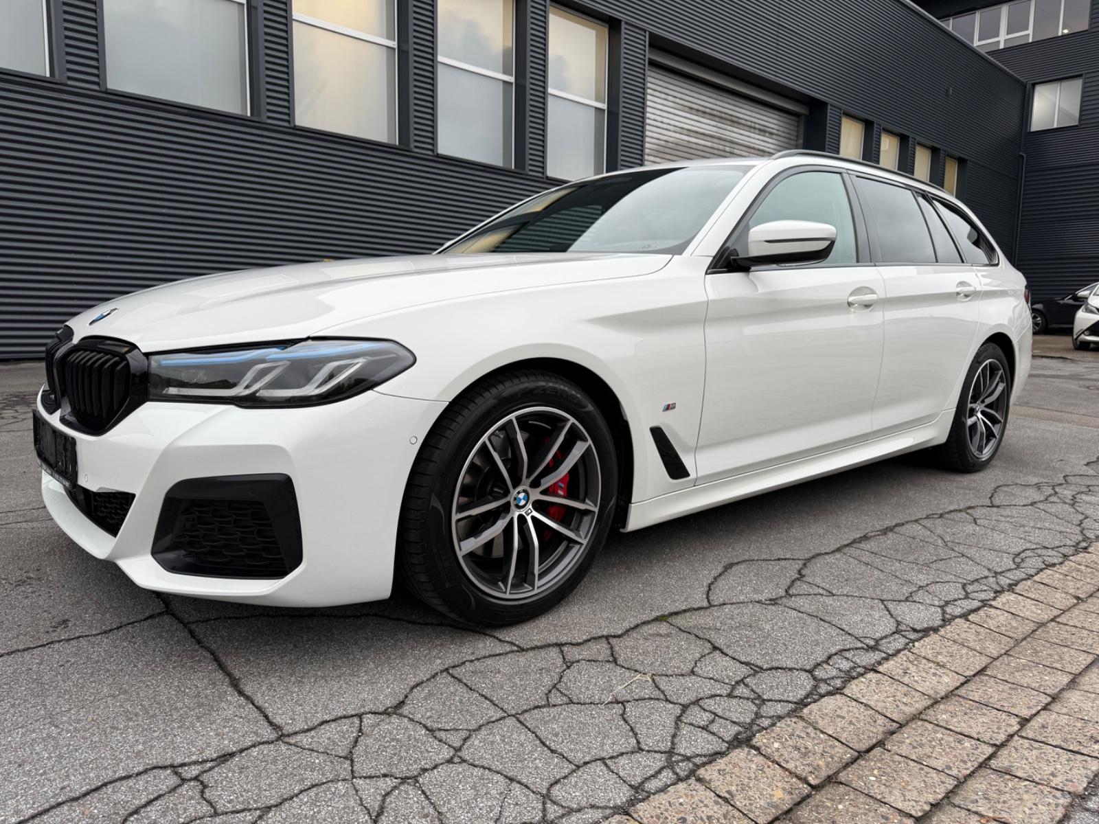 BMW 520d Touring M Sport Pro AHK Pano H/K HUD Leser