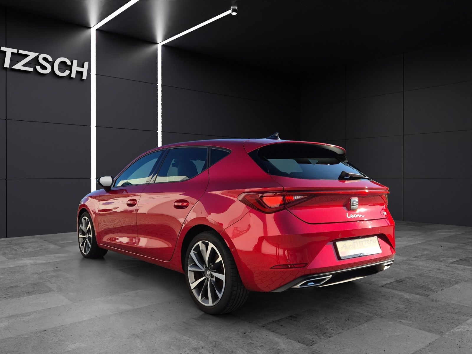 Fahrzeugabbildung SEAT Leon eTSI FR-Line DSG LED Navi ACC RFK SH 18"