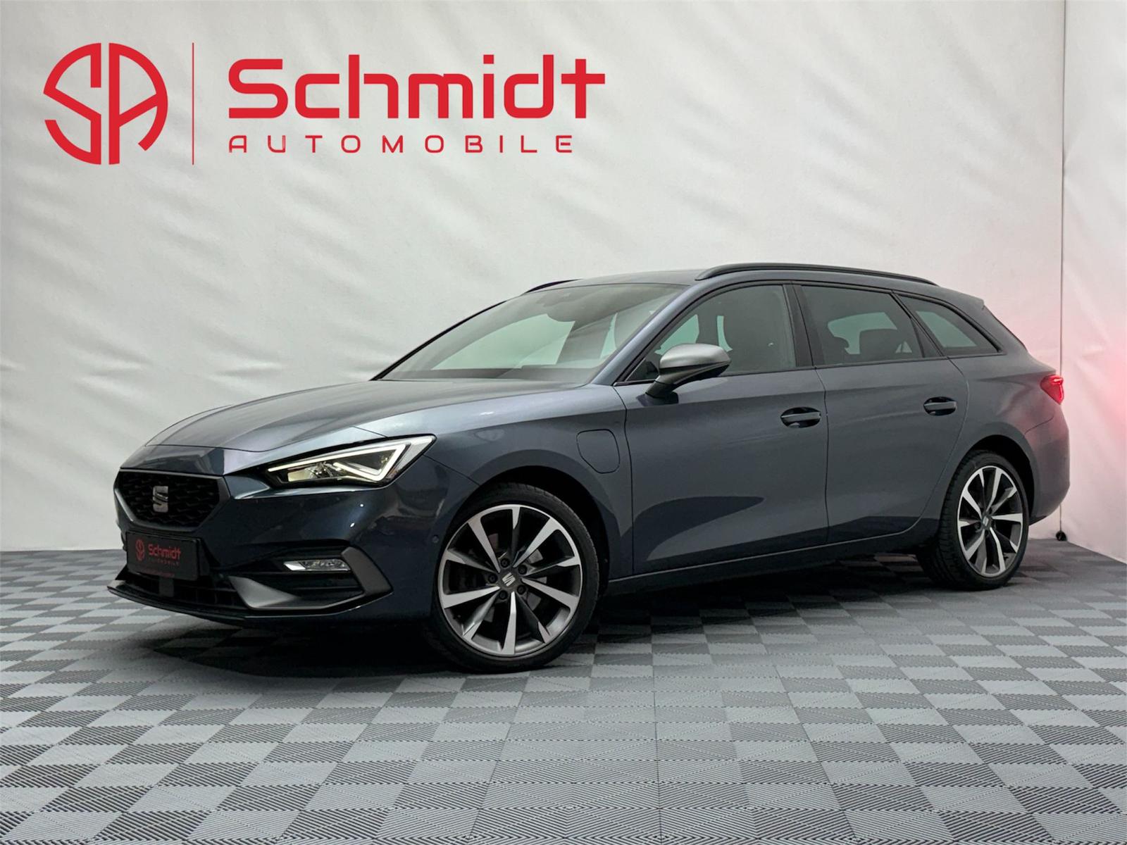 Seat Leon FR e-Hybrid ACC PANO Kamera KESSY LED