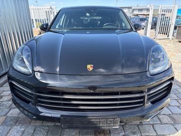 Porsche Cayenne - 2