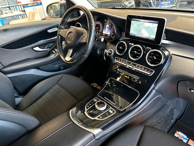 MYAUTOCENTER – Gebraucht- und Jahreswagen mit Werkstattservice in Pfaffenhofen Mercedes-Benz GLC *TÜVSERVICE NEU*TEMPO*AHK*SitzHZ*NAV*PDC*