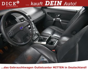 Fahrzeugabbildung Volvo XC90 D5 AWD Momen 2-HAND+TOP+LEDER+SHZ+PDC+TEMP+