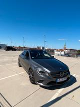 Mercedes-Benz Mercedes CLA 220 CDI | 170 PS | Schiebedac... - gebrauchte Mercedes-Benz CLA 220 aus dem Jahr 2013