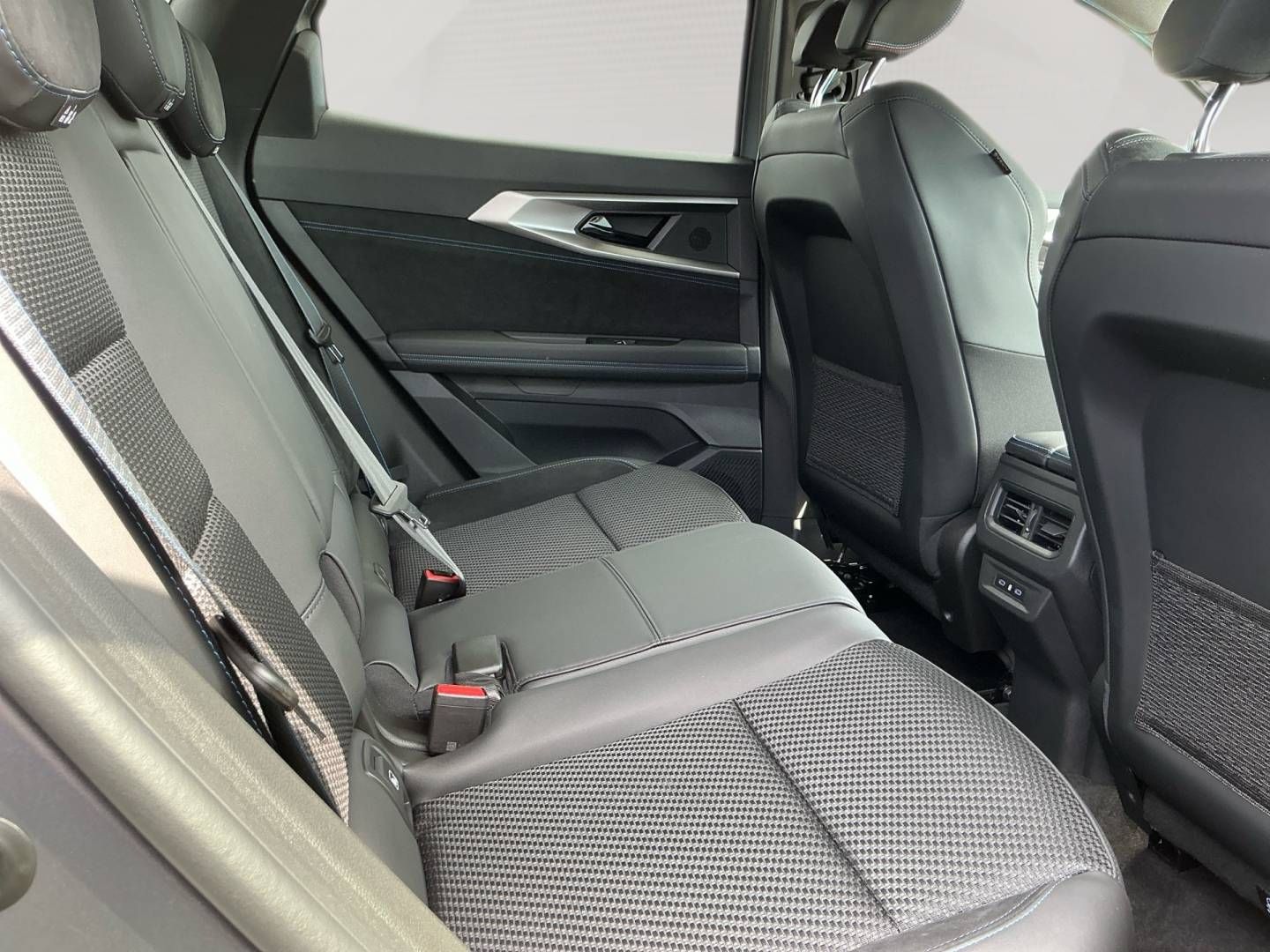 Fahrzeugabbildung Renault Austral Esprit Alpine Full Hybrid E-Tech 200