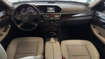 Mercedes E 300 - 12
