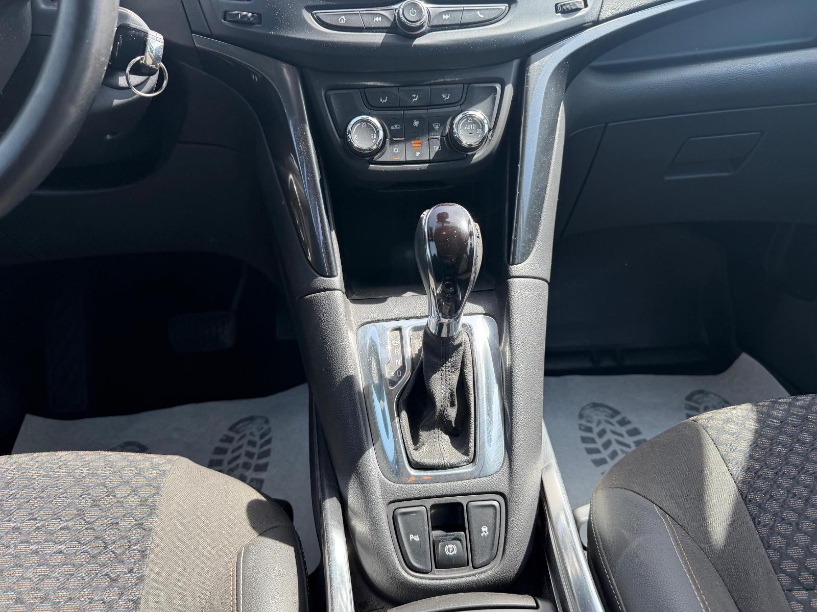Opel Zafira Innovation *Automatik,7-Sitzer,Navi,AHK*