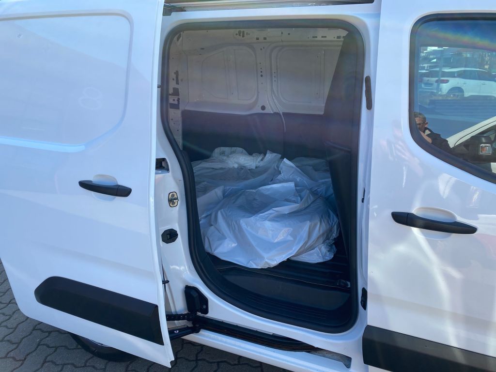 Fahrzeugabbildung Citroën Berlingo 1.5 BlueHDi 100 M S&S Club *Einparkhilf