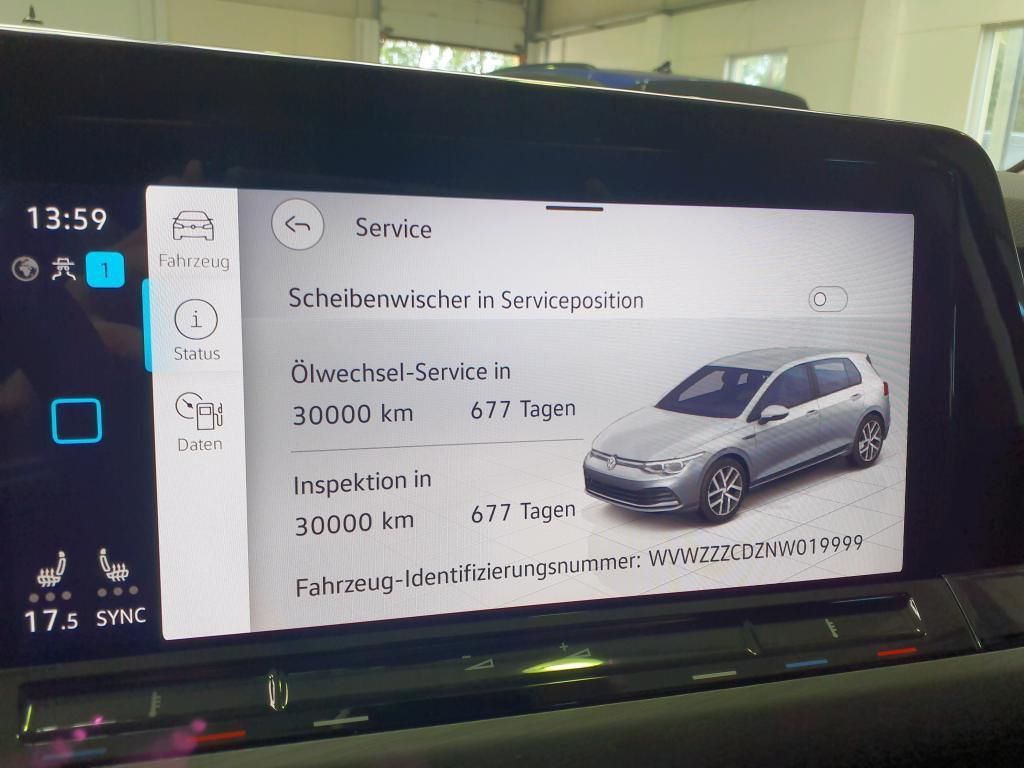 Volkswagen Golf Style 1.5 eTSI Tempo*PDC*RFK*SH*Klima*Nav
