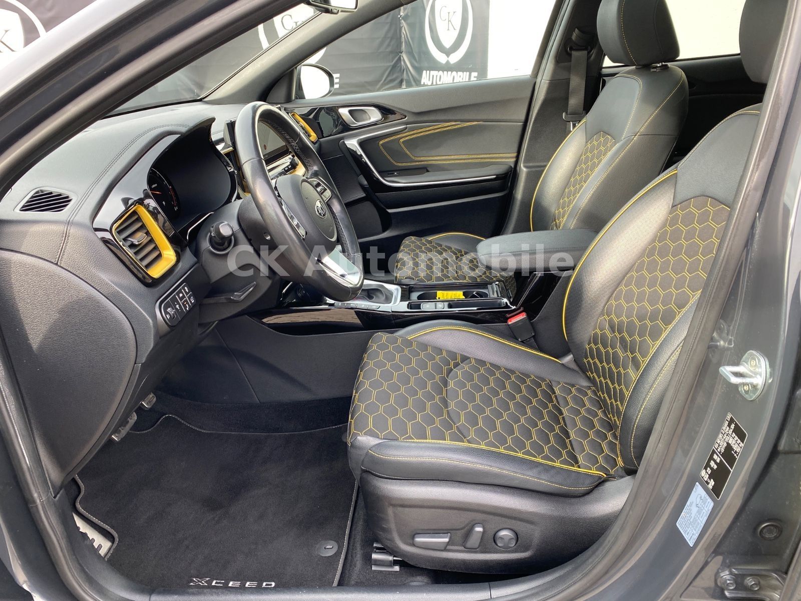 Fahrzeugabbildung Kia XCeed 1.6 Launch Edition/Navi/Pano/LED/ACC/AHK