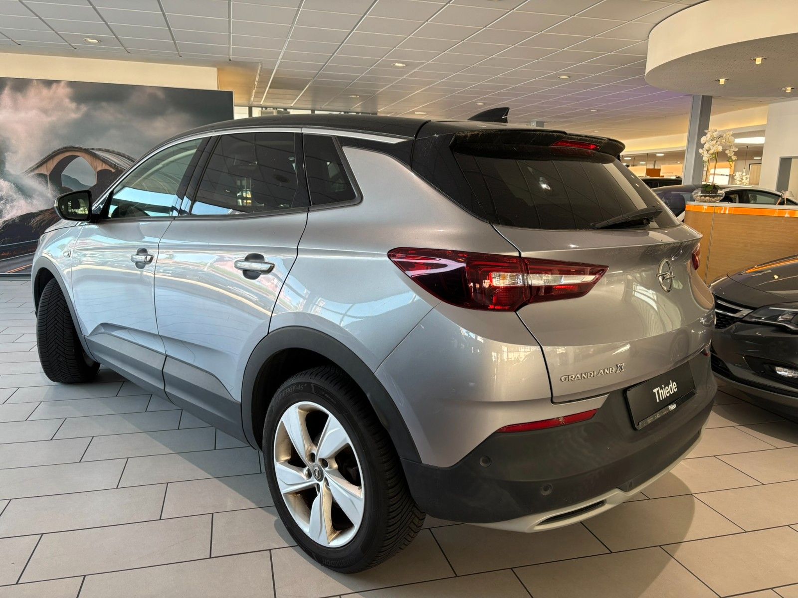 Fahrzeugabbildung Opel Grandland 1.2 INNOVATION LED/KAMERA/18"ALU/ALLWE