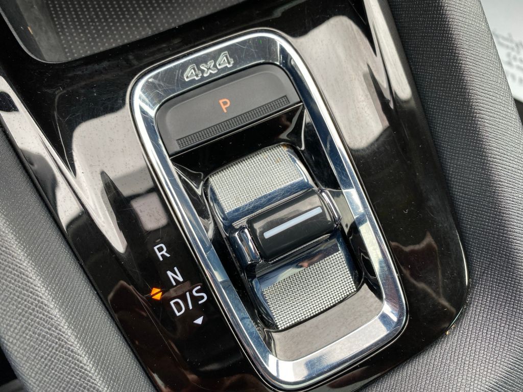 Fahrzeugabbildung SKODA Octavia Combi 2.0 TDI DSG 4x4 Scout