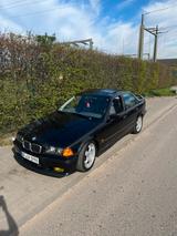 BMW e36 316i limo Cosmosschwarz - BMW 316 in Frankfurt (Main)