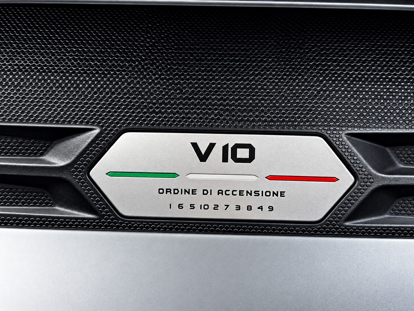 Fahrzeugabbildung Lamborghini Huracan Huracán EVO V10/LIFT/SENSONUM/KAMERA/ACC