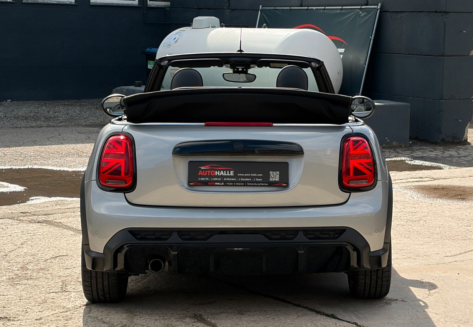 Fahrzeugabbildung MINI Cooper Cabrio JCW-Trim CarPlay Navigation LHZ