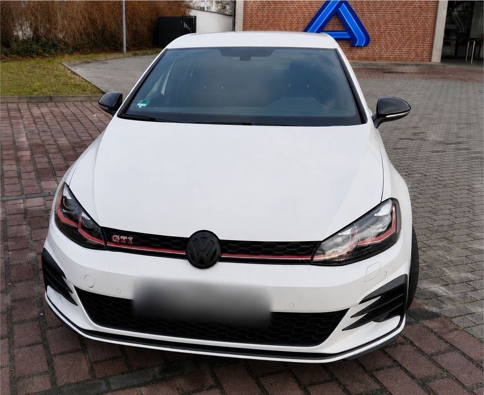 Image of Volkswagen Golf