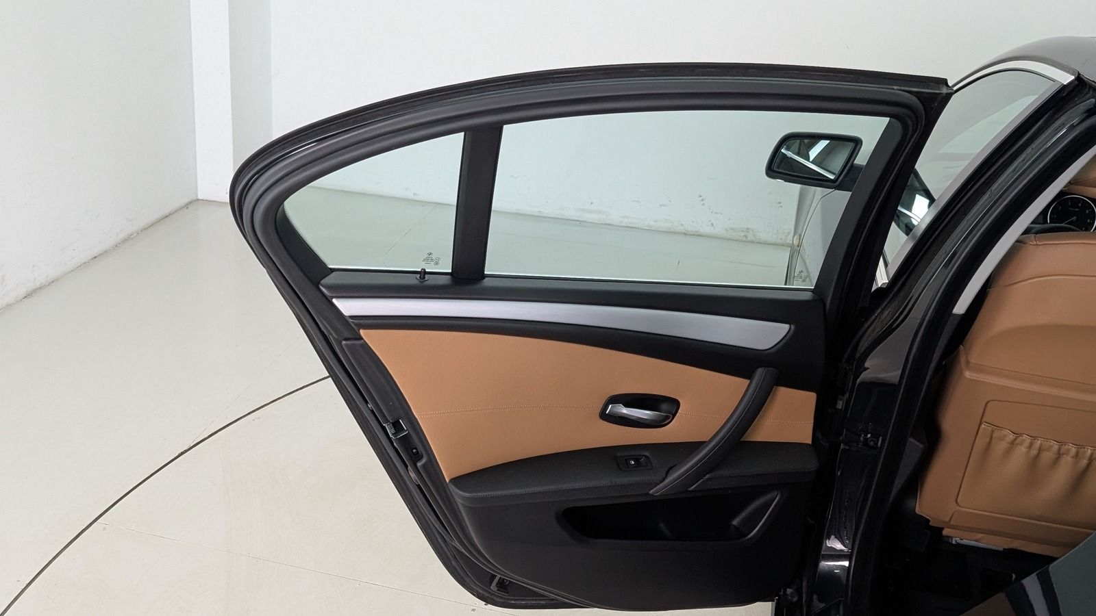 Fahrzeugabbildung BMW 523 i * Xenon * Leder * HUD *
