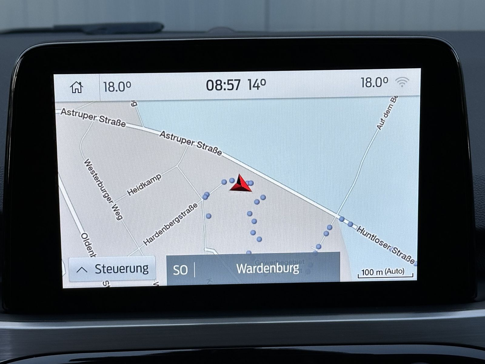 Fahrzeugabbildung Ford Kuga 2.0 EB 4x4 Titanium X NAV+LED+AHK+B&O+17ZO
