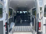 Volkswagen Crafter 35 MR Hochdach, Rollstuhlgerecht, Rampe, - : Kombi, Hochdach