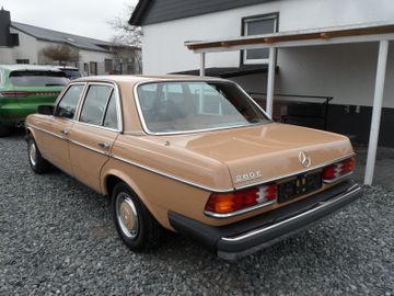 Mercedes 280 - 8