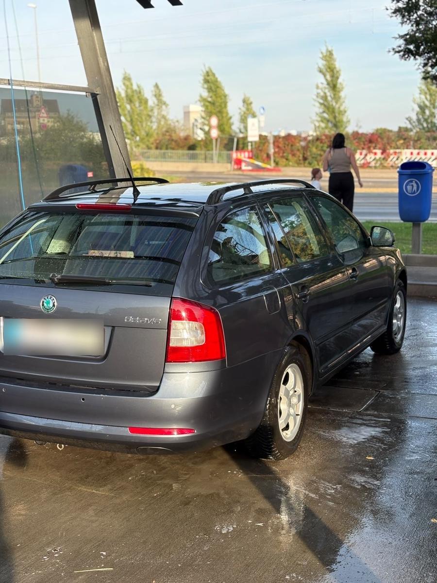 Skoda Octavia 2011 — photo 5