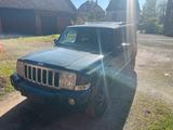 Jeep Commander - Jeep Commander von privat