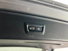 BMW X3 xDrive 35 d / 313 PS / NUR 81.tKM / 4x4 / 2.H BMW X3 xDrive 35 d / 313 PS / NUR 81.tKM / 4x4 / 2.H