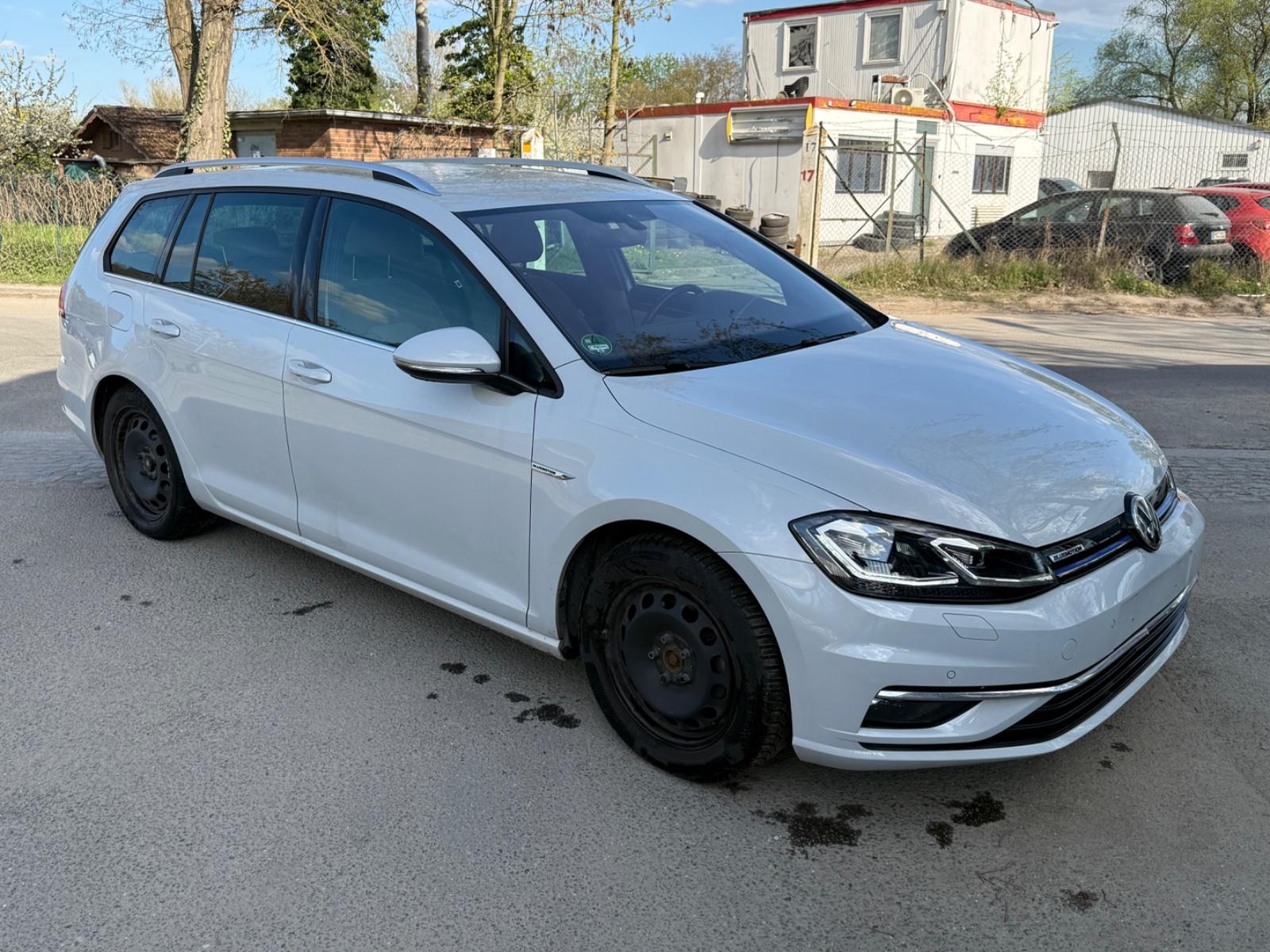 Volkswagen Golf 1.5 TSI ACT OPF BlueM. Highline Variant