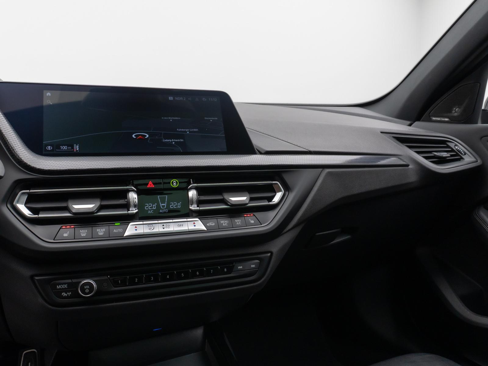 BMW 1 Series i M Sport Pro Panorama Kamera DAB H/K Komfort, миниатюра 21