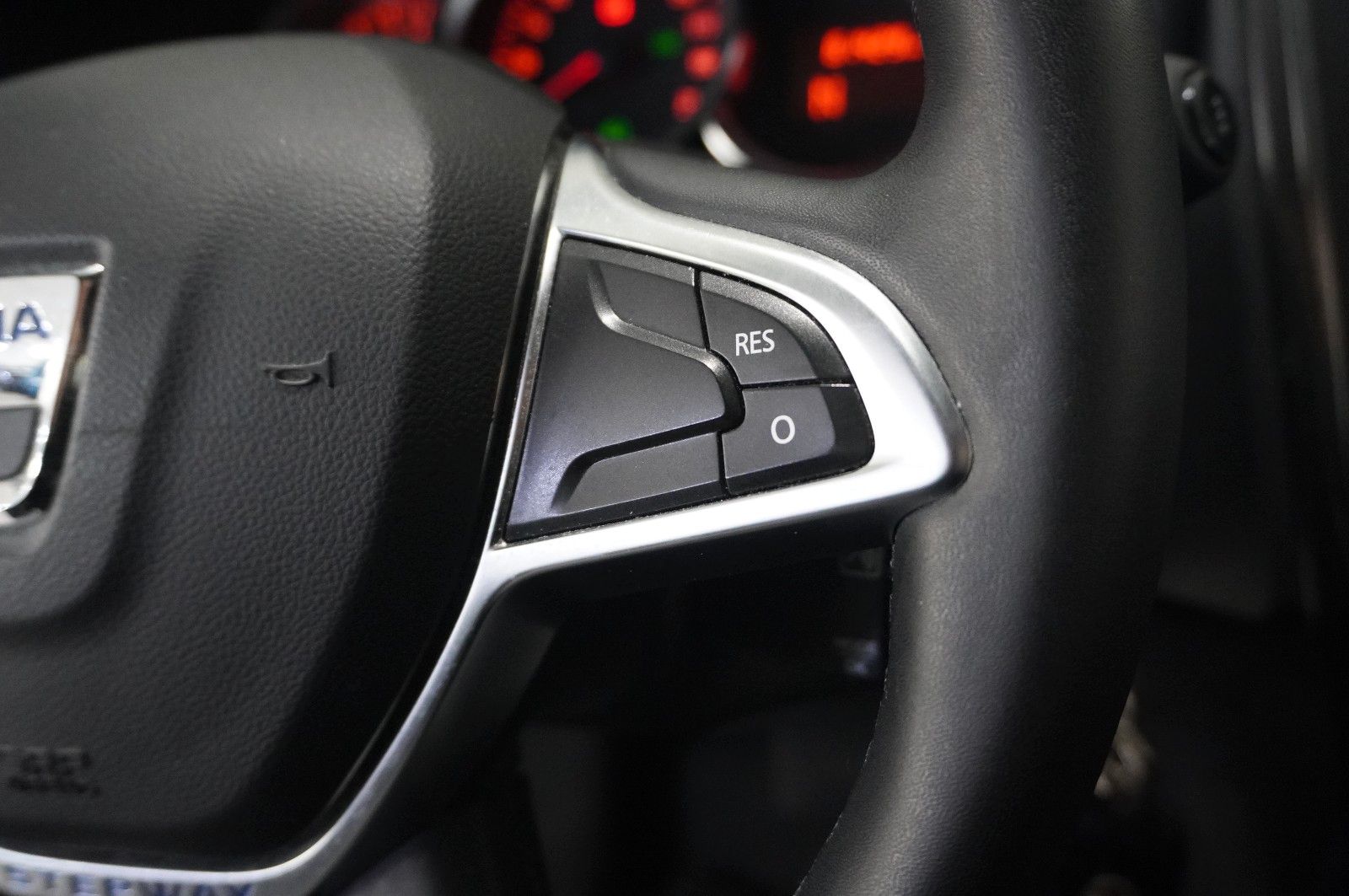 Fahrzeugabbildung Dacia Sandero II Stepway 0.9 TCE PRESTIGE NAVI/LED/SHZ