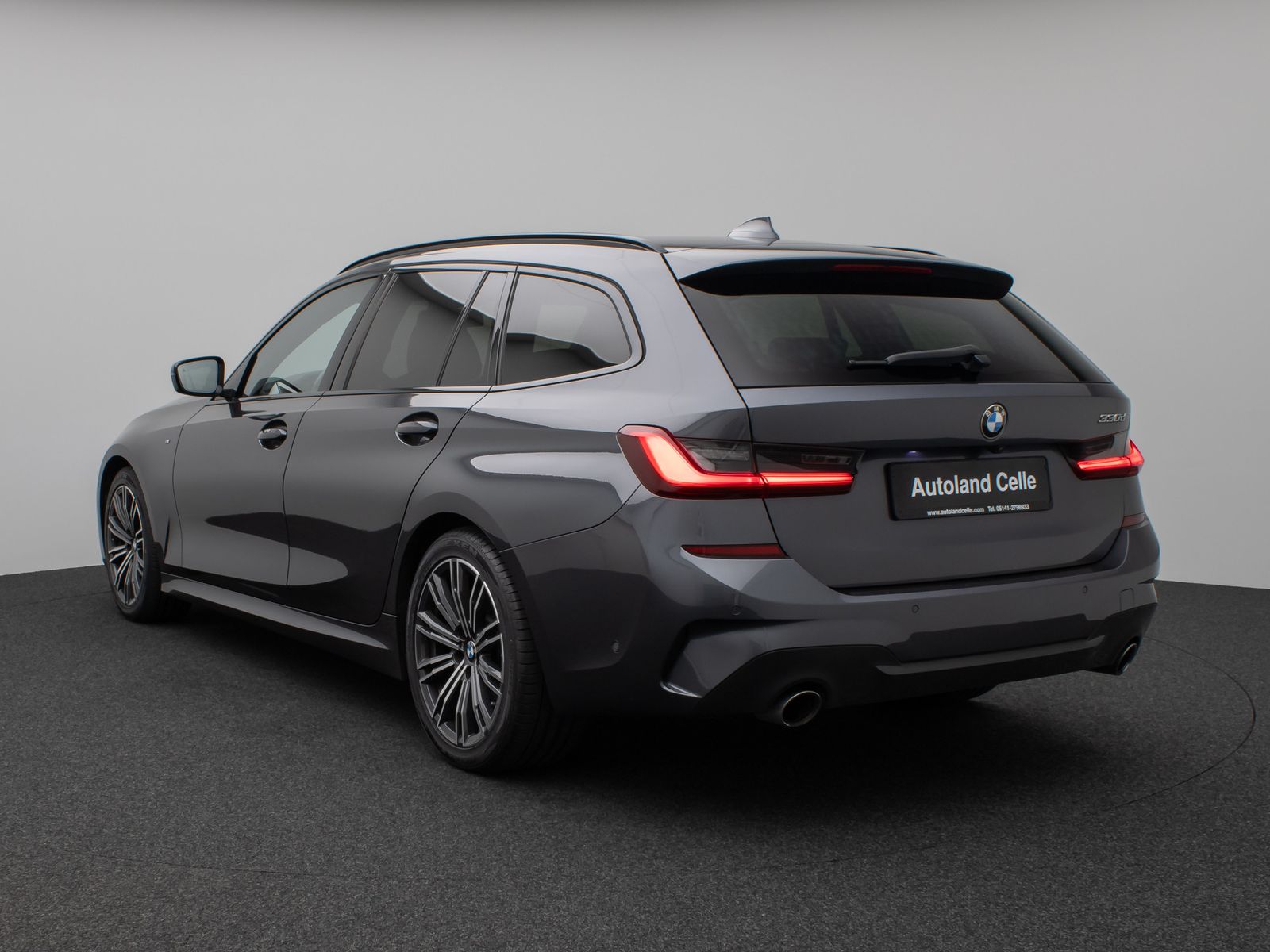 Fahrzeugabbildung BMW 330d M Sport Kamera DAB HiFi Stop&Go Alarm LED