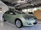 Opel Astra J Lim. 5-trg. Innovation*LENKRADHEIZUNG* - Opel Astra aus 2011: J